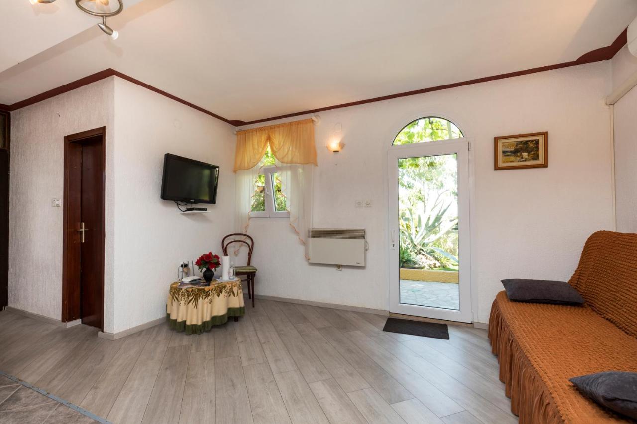 Apartman Maya Mali Lošinj Kültér fotó