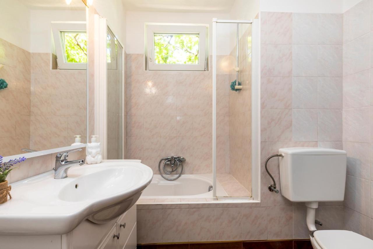Apartman Maya Mali Lošinj Kültér fotó
